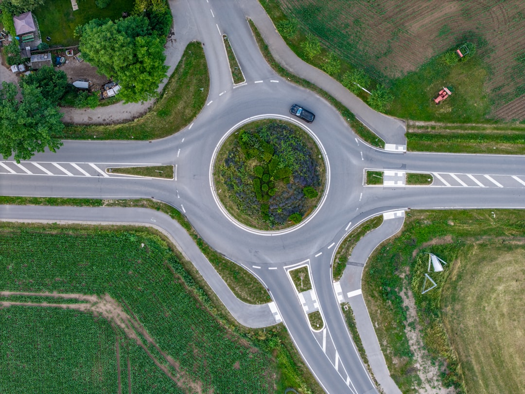 Projekty zarządzania infrastrukturą: wyzwania i strategie